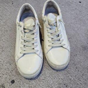 Dolce Vita Cream Sneakers